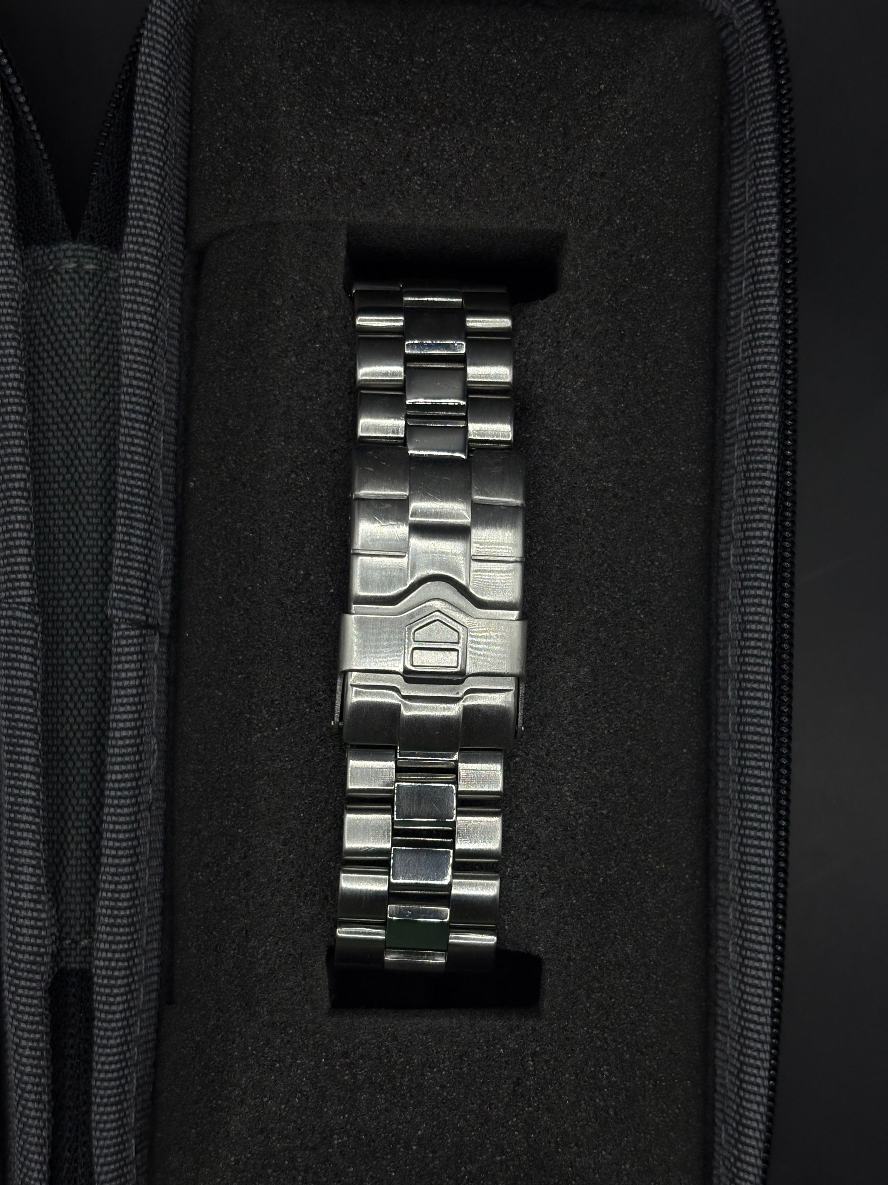Tag Heuer 2000 series