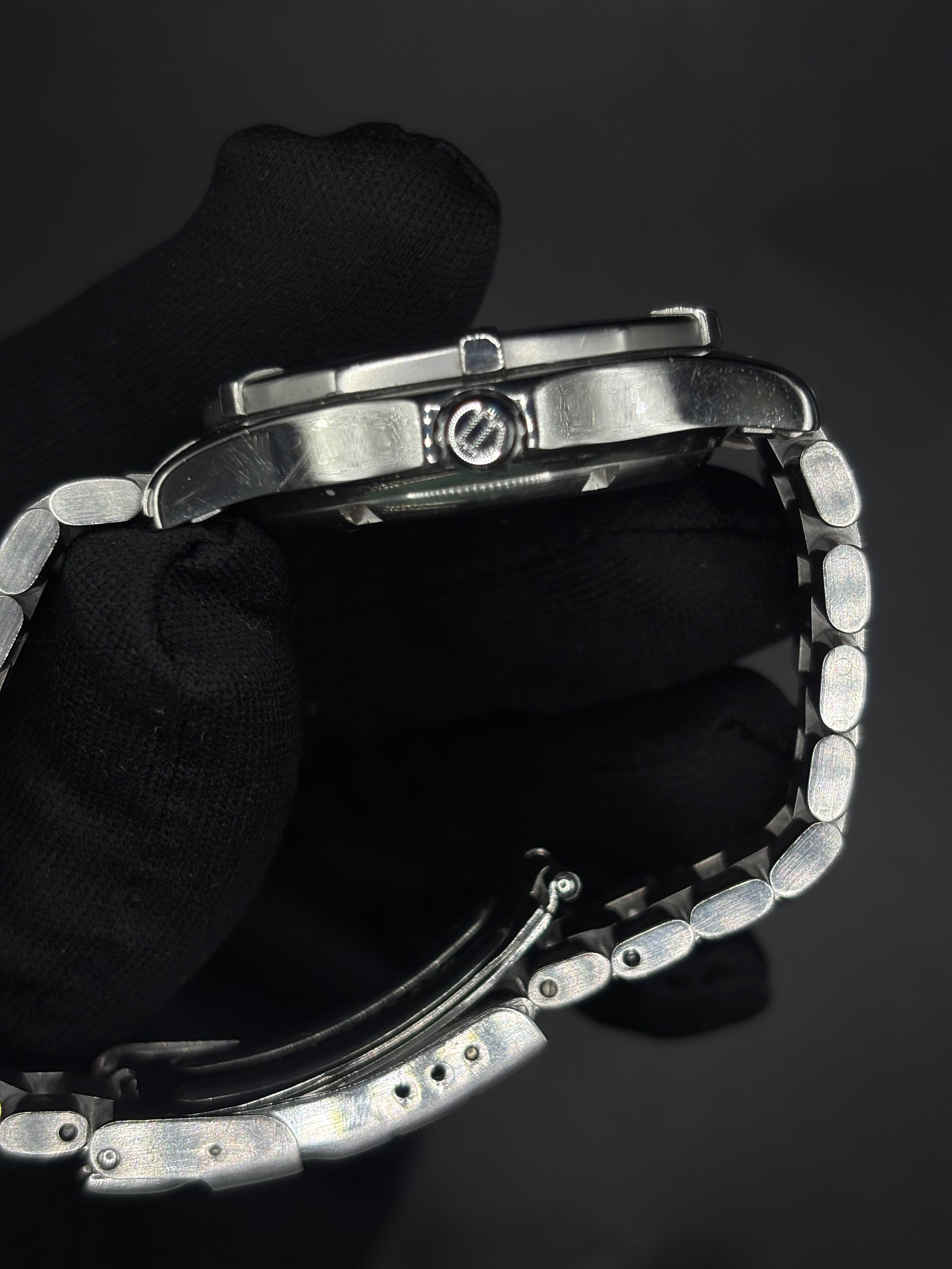 Tag Heuer 2000 series